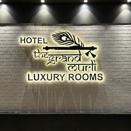 Hotel The Grand Murli スーラト エクステリア 写真