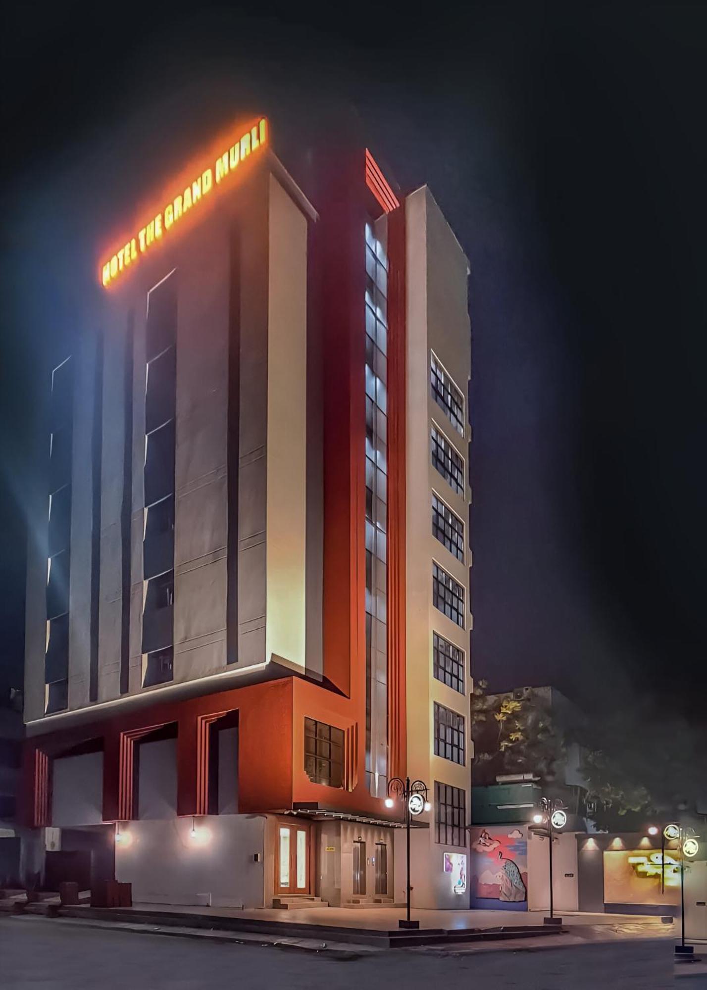 Hotel The Grand Murli スーラト エクステリア 写真